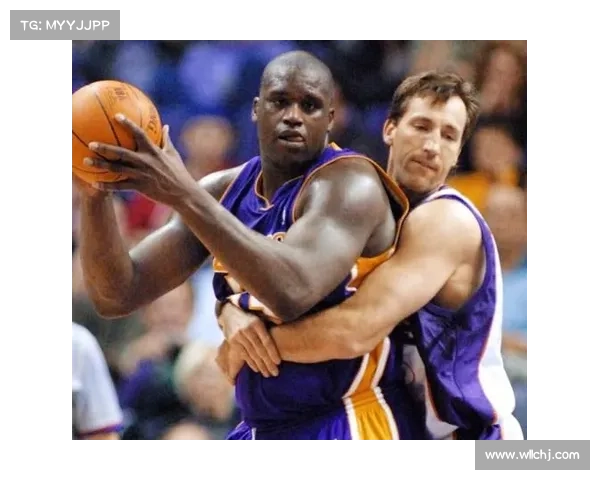 揭秘张伯伦在篮球场上多面手角色的独特魅力与战术价值